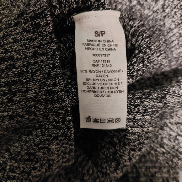 Grey Knit Skirt (part of set) - Picture 3 of 3